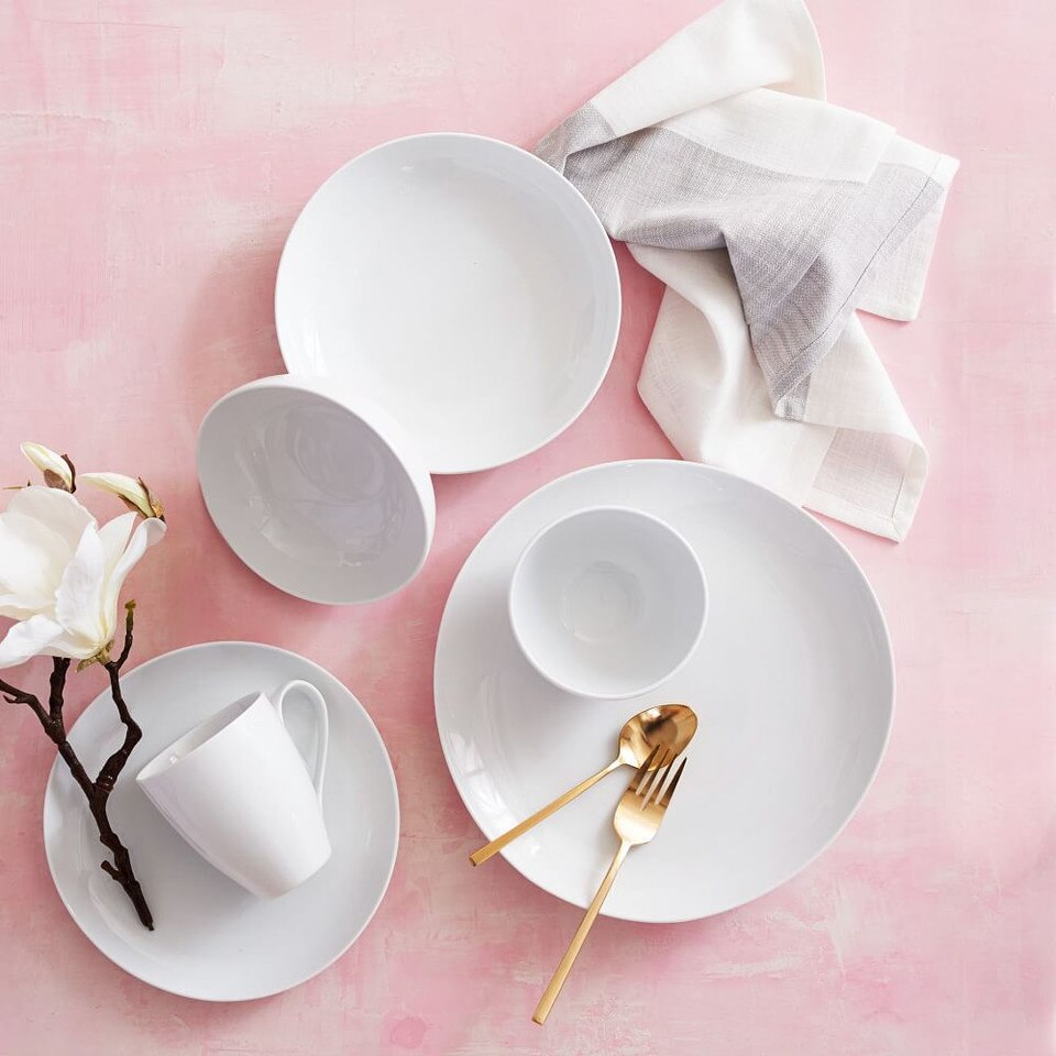 White Porcelain Organic Shaped Dinnerware Set (Set of 20)